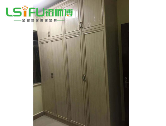 鋁師傅定做全鋁衣柜裝修效果圖