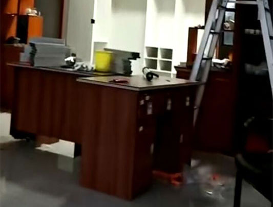 鋁師傅展廳全鋁屏風(fēng)隔斷設(shè)計(jì)裝修效果圖